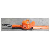 Black & Decker Hedge Trimmer - 32" Long