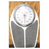 Health-O-Meter Scale - 15" x 18" x 12"