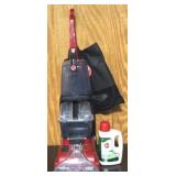 Hoover Carpet Cleaner w / Cleaning Solution