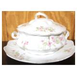 BS Austria Covered Dish w / Plate - 12" x 8"