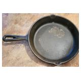 Classic Cast Iron Frying Pan - bottom 8.5"