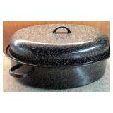 Enamelware Pot with Lid - 17" x 8" x 12"