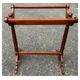 Quilt Stand - 32" x 27 "x 15"