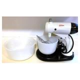 Vintage Sunbeam Stand Mixmaster w/ Bowls & Beaters