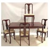 Queen Anne 5pc Dining Set