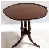 Vintage Duncan Phyfe Round Mahogany Table