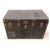 Flat Top Trunk w/ tray - 24" x 26" x 21"