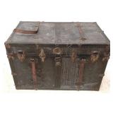 Flat Top Trunk w/ tray - 24" x 35 x 21"
