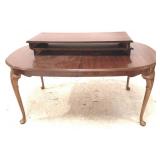 Lane Dining Table w/ 2 Leaves - 53" x 42" x 29"