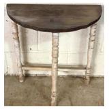 Wood Table - 22" x 20" x 11"