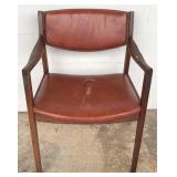 Chair - AS-IS - Broken Arm - 31" x 24" x 20"