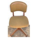 Office Chair - 35" x 18" x 18"