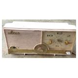 Vintage Arvin Clock Radio 6" x 14" x 5"