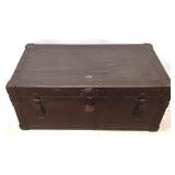 Flat Top Trunk - 16" x 30" x 17"