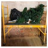 Metal Scaffold 75 x 74 x 29