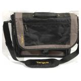 Targus Messenger Bag - 17" x 14"
