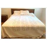 Lane King Bed frame w/ bedding