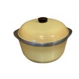 Club Pot w/ Lid - 9 x 12