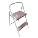Step Ladder - 32 x 18