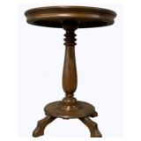 Round Pedestal Base Table 31 x 24
