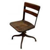 Vintage Chair - 30 x 16 x 17