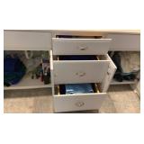 Bathroom Vanity Lot, 3 Drawers & 2 Doors