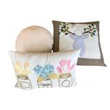 3 Decorative Throw Pillows