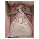 Madame Alexander #2290 Herself Doll 20"