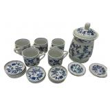 Blue Danube Blue Onion Porcelain Group