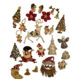 Group of Christmas Jewelry Brooches & Pins