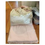 Assorted Linens - King Size Pink Cotton Blanket