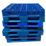 7 Pcs Hard Plastic Pallets - 43 x 43 x 6