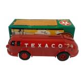 Texaco 1934 Diamond T Tanker w/ Box