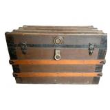 Metal & Wood Trunk w/Tray 20"x32"x17.5"
