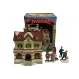Dickensville Lighted House w/ People in Box