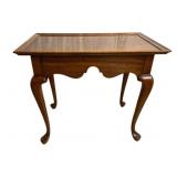 Vintage Queen Anne Tea Table - 26 x 30 x 18