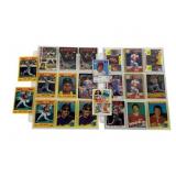23 Reggie Jackson & Pete Rose Baseball Cards