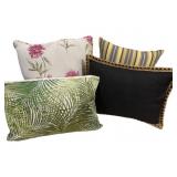 4 Decorative Throw Pillows
