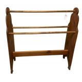 Vintage Wood Quilt Rack - 40 x 37.5 x 10.5
