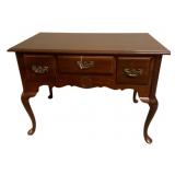 Bassett Mahogany Console w/ Queen Anne Legs