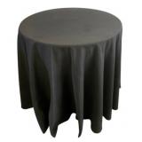 Round End Table w/ Table Cloth - 30 x 30