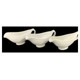 3 Vintage Gravy Boats - 10 x 5 x 3.5