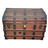 Vintage Flat Top Trunk w/ tray - 36 x 22 x 24