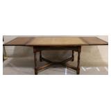 Draw leaf pub table