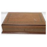 Larranaga inlaid cigar box