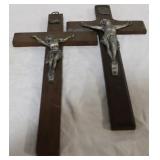 2 crosses