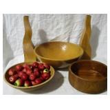 Group of Wood kitchen items