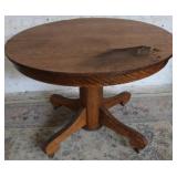 Oak round table