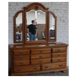 8 drawer dresser with mirror