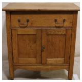 Rolling oak stand